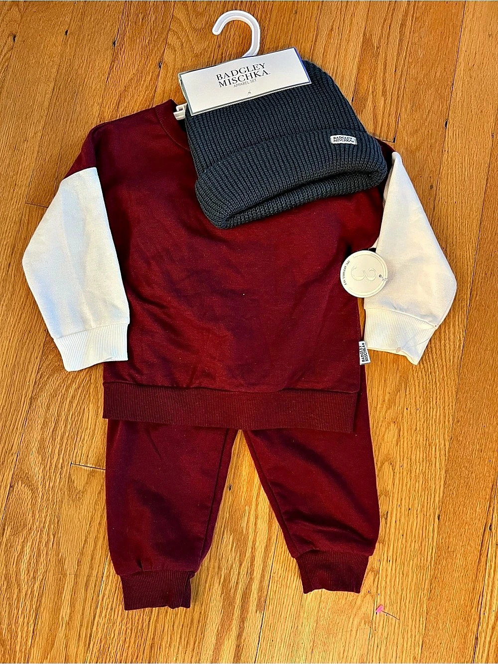 Boys 2T 3-Piece sweatshirt & jogger sweatpants & hat Set NWT